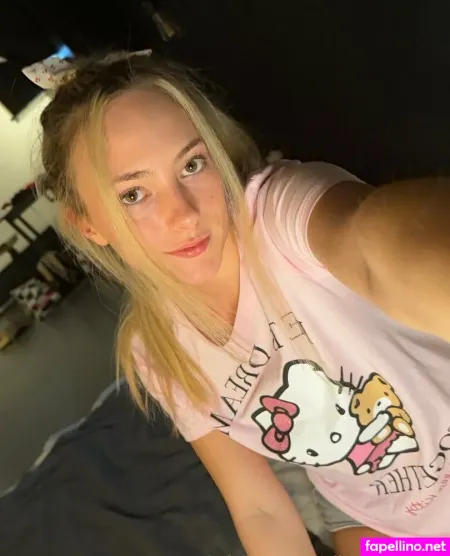 Ellie Edwards OnlyFans Thumbnail #RJpQDfNvxA