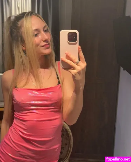 Ellie Edwards OnlyFans Thumbnail #kPjjGnS8P7