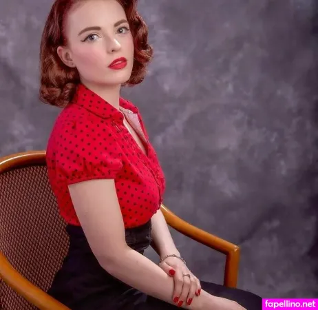 Ellie From Whatculture OnlyFans Thumbnail #UfoVvlgy3K