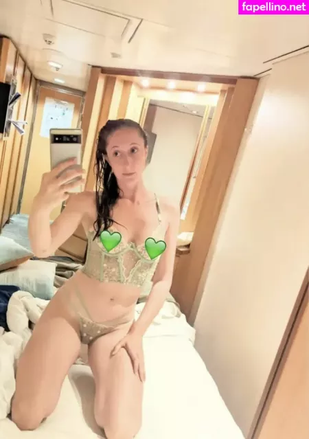 Ellie Hayden OnlyFans Thumbnail #NwTQjL4QVS