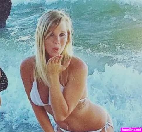 Ellie In Space OnlyFans Thumbnail #jr1tOzBahL