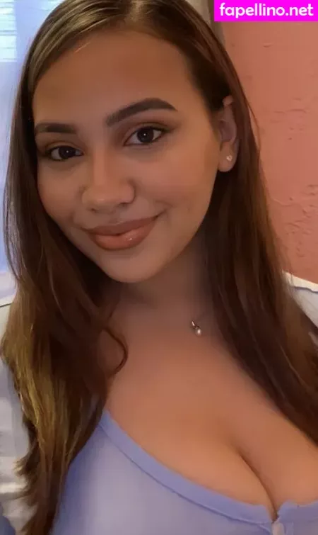 Ellie Johnston OnlyFans Thumbnail #0bBoAwk088