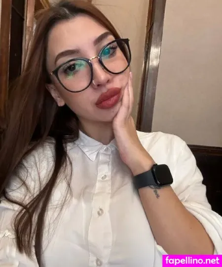 Ellie Kisses OnlyFans Thumbnail #HLJd9Fi0g1