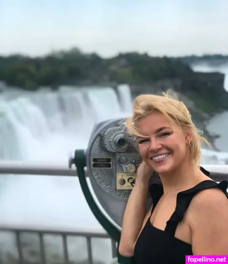 Ellie Lawson OnlyFans Thumbnail #x39cpD8h0E