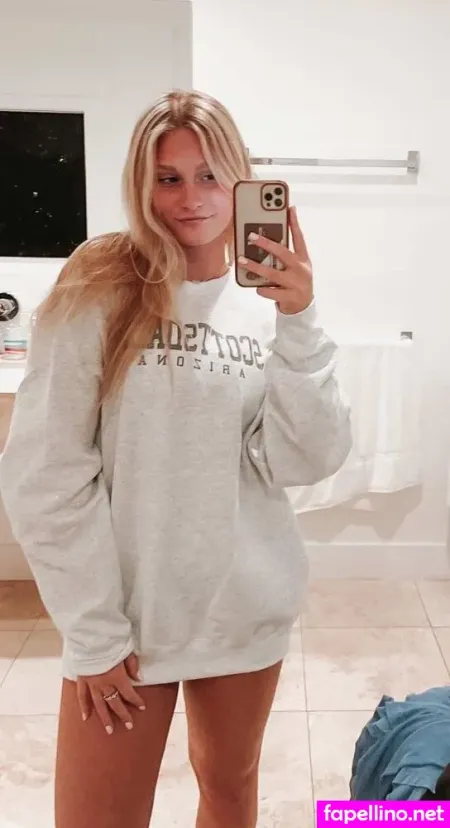 Ellie Lienemann OnlyFans Thumbnail #HG8Rx67x54
