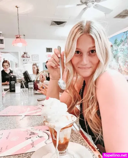 Ellie Lienemann OnlyFans Thumbnail #OD7rlWZQqz
