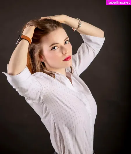 Ellie Littlechild OnlyFans Thumbnail #4JZneq8VVB