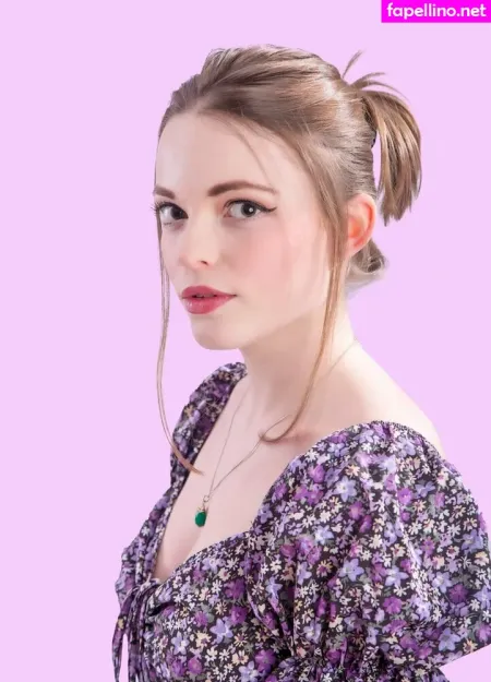 Ellie Littlechild OnlyFans Thumbnail #OqAbTqV7xd
