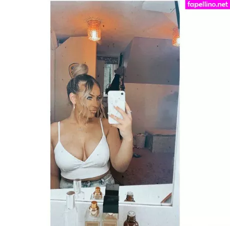 Ellie Lofthouse OnlyFans Thumbnail #bdv4mhforM