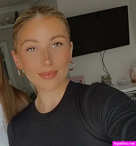 Ellie M OnlyFans Thumbnail #RpDceYcT3F