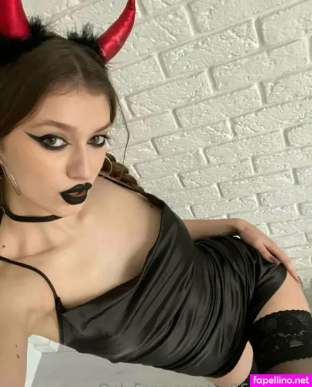 Ellie Noir OnlyFans Thumbnail #DyKi6fL9Jo