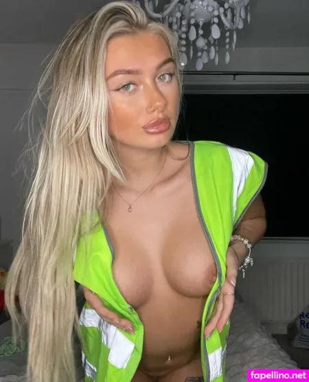 Ellie Nuttall 1 OnlyFans Thumbnail #NCewYnFmzj
