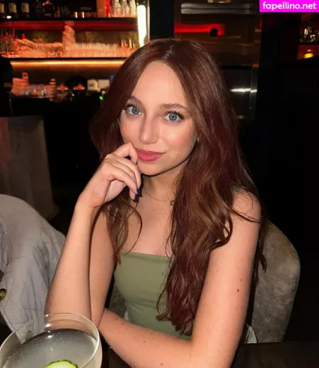 Ellie Schnitt OnlyFans Thumbnail #AHnIGgdbF6