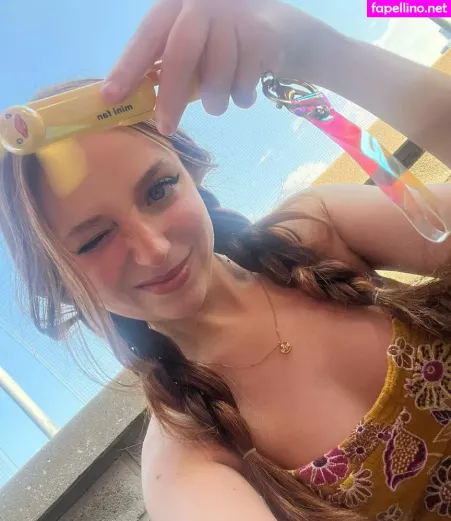 Ellie Schnitt OnlyFans Thumbnail #bI5HZzxsV0