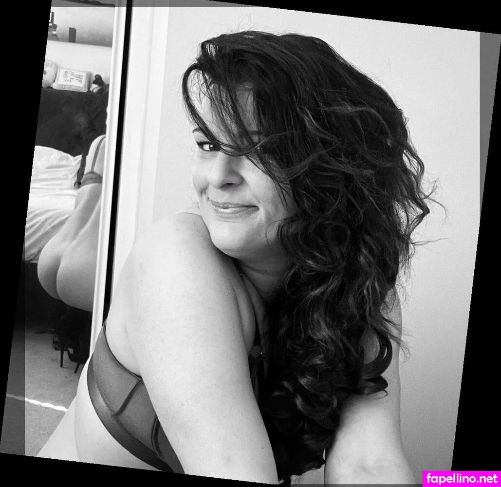 Ellie_West1984 Nude Leaked OnlyFans Photo #l7lv1OeNMx