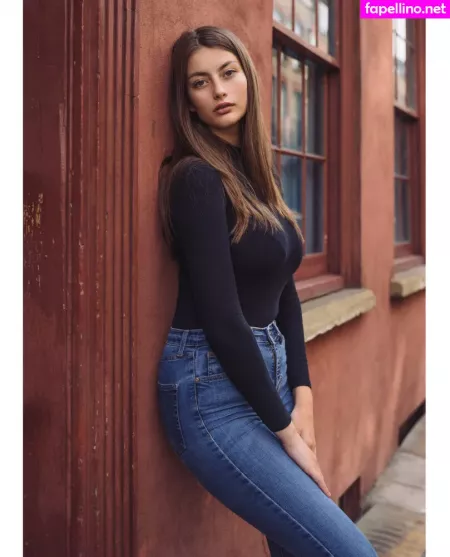 Ellie Weston OnlyFans Thumbnail #OD85LRUu9D