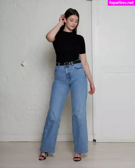 Ellie Weston OnlyFans Thumbnail #URbL36KPyc