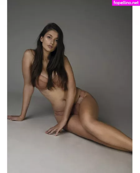 Ellie Weston OnlyFans Thumbnail #ZR7CeHSw5L