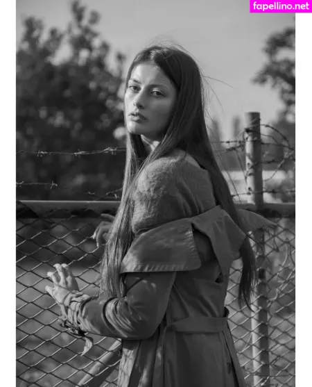 Ellie Weston OnlyFans Thumbnail #vgalLIplht