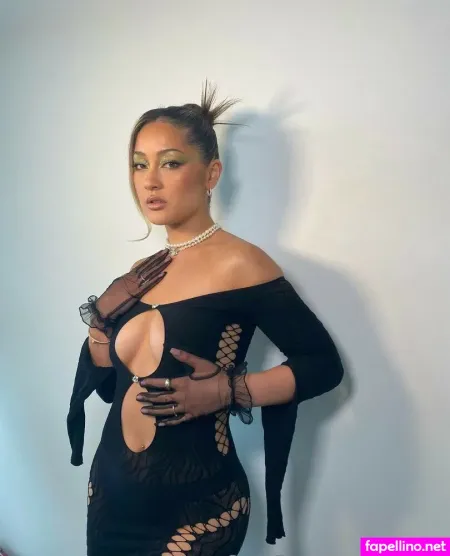 Ellie Zalar OnlyFans Thumbnail #bbVNaKNIKn