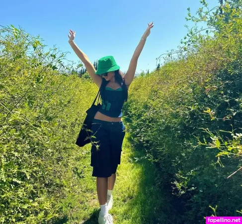 Ellie Zeiler Main Profile Photo