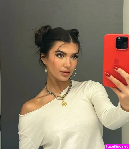 Ellie Zeiler OnlyFans Thumbnail #QlEF7in8Yx
