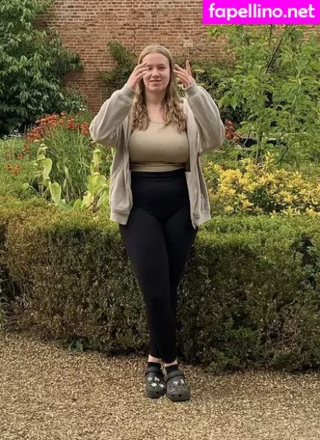 Ellie OnlyFans Thumbnail #Pr1qTyL3aG