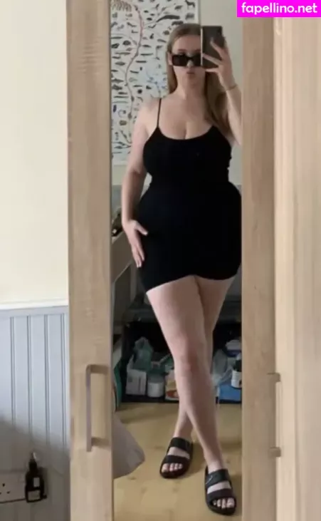 Ellie OnlyFans Thumbnail #l6I7NRr1eD