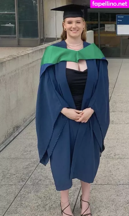 Ellie OnlyFans Thumbnail #xPUwcfcK3u