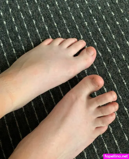 Ellie59801 OnlyFans Thumbnail #RmoKJxq8kn