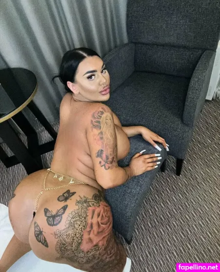 Elliechloe OnlyFans Thumbnail #FEsm6qxYr8