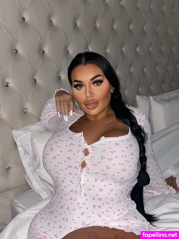 elliechloe, misselliechloexx Nude Leaked OnlyFans Photo #UBGmBeH0UM