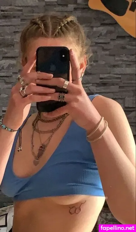 Elliecutiee B Anni OnlyFans Thumbnail #AngkWRlRec