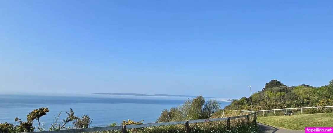 Ellieday OnlyFans Thumbnail #bMzYYdlpZT