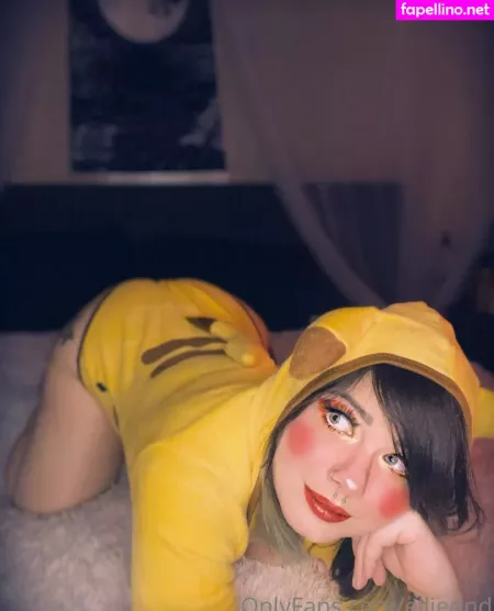 Elliednd 1 OnlyFans Thumbnail #F3d1mFu9GH