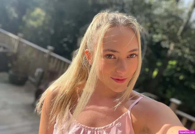 Ellieedwardsxo OnlyFans Thumbnail #bSHpkwcPW6
