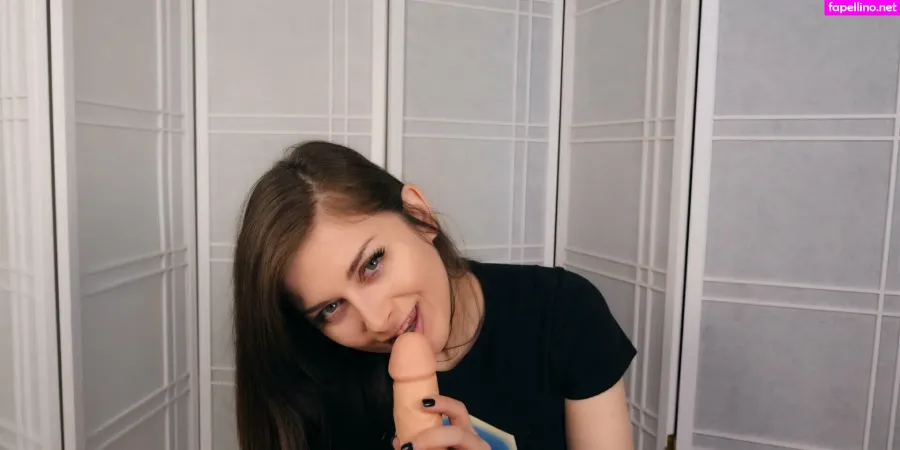 Ellieidolfemdom OnlyFans Thumbnail #kludiXfFAf