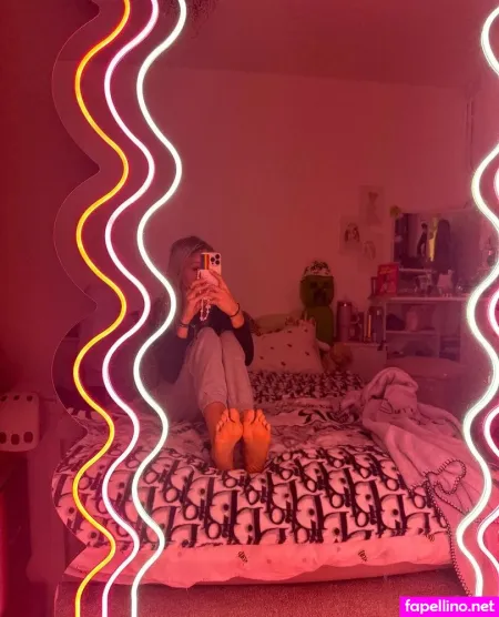 Elliejonez69 OnlyFans Thumbnail #5FQw8qooYJ