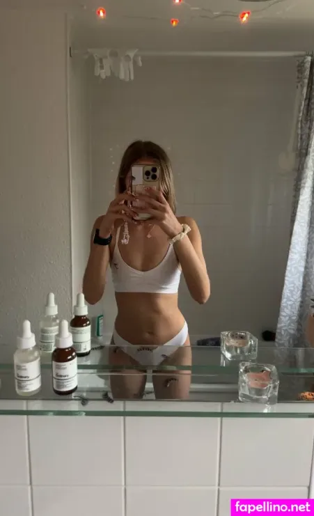 Elliejonez69 OnlyFans Thumbnail #rB1PdcXhFi