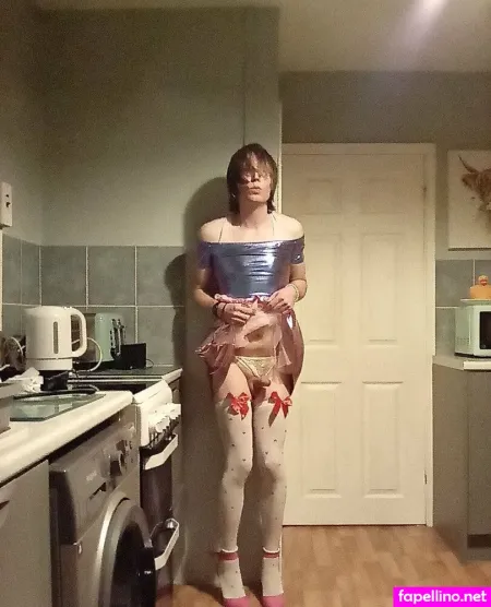 Elliekingers OnlyFans Thumbnail #4FF9VLT1sC