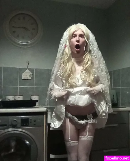 Elliekingers OnlyFans Thumbnail #GdzlvILZM6