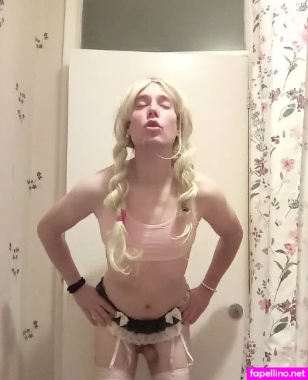 Elliekingers OnlyFans Thumbnail #Ie5Zjw5Q7k