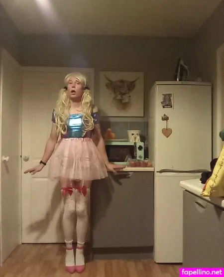 Elliekingers OnlyFans Thumbnail #W76CvXnjnV