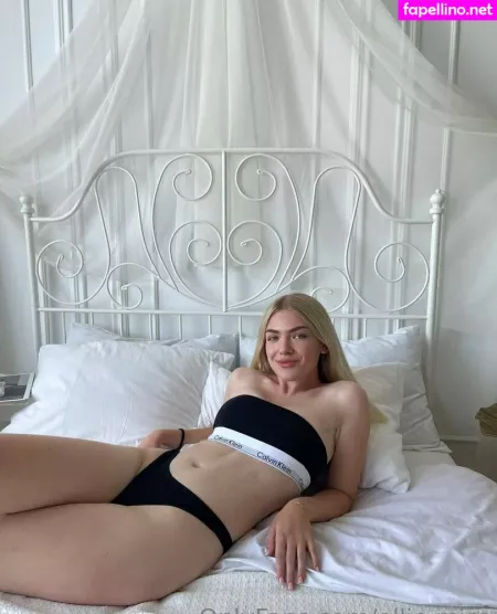Elliemiss OnlyFans Thumbnail #LLeZsxpjJi