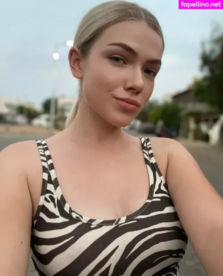 Elliemiss OnlyFans Thumbnail #vZetgDIP8J