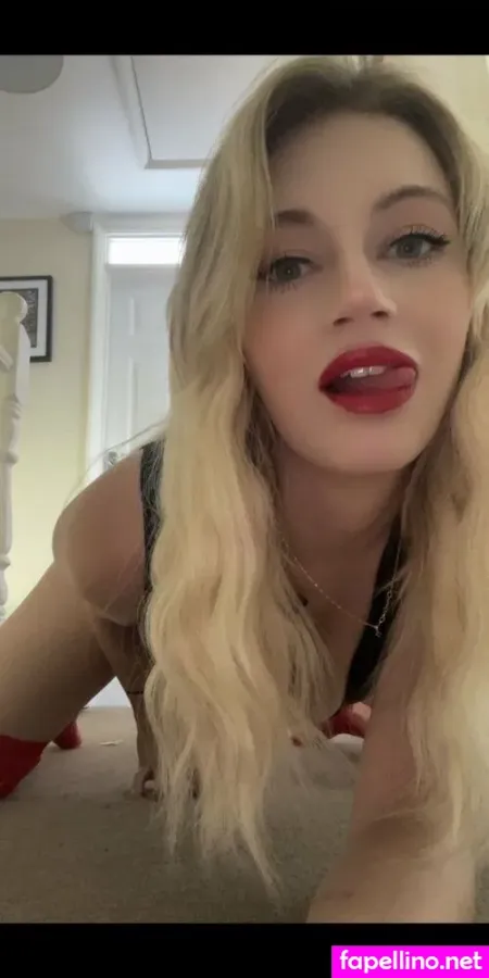 Ellienorman94 OnlyFans Thumbnail #W3hggYMW5K
