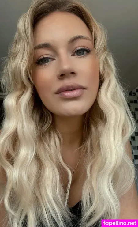 Ellienorman94 OnlyFans Thumbnail #dtLPsZJQLa