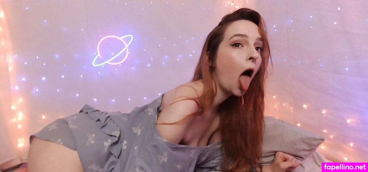 elliebeesbuzz, ellieobeys Nude Leaked OnlyFans Photo #Bmku1qC2FS