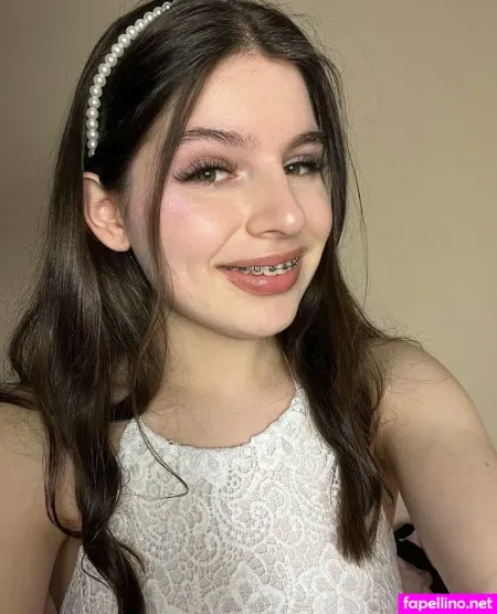 Ellieone OnlyFans Thumbnail #6usMU3LXhP