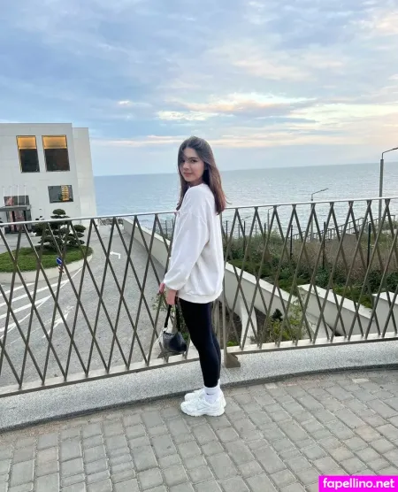 Ellieone OnlyFans Thumbnail #TjZOClny8m